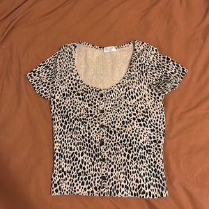 John Galt leopard print cropped tee